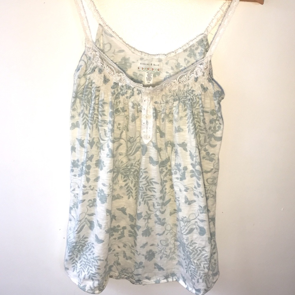 Kimchi Blue Urban Outfitters Adorable Floral Tank